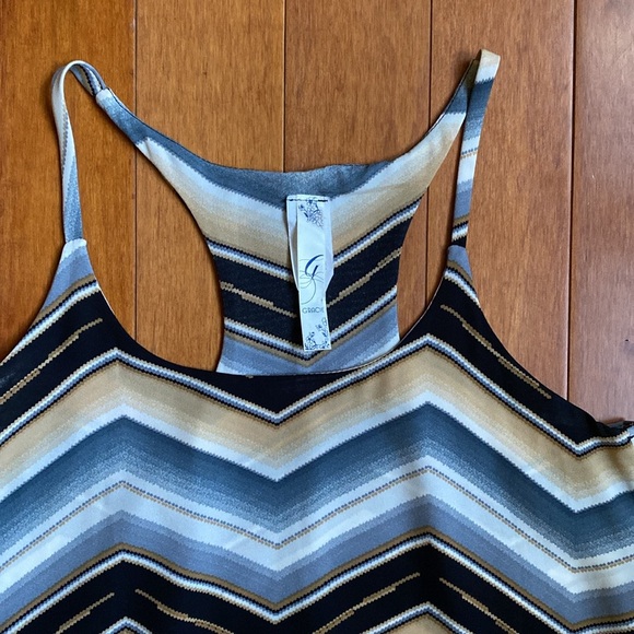 Chevron Dressy Tank - Picture 2 of 3